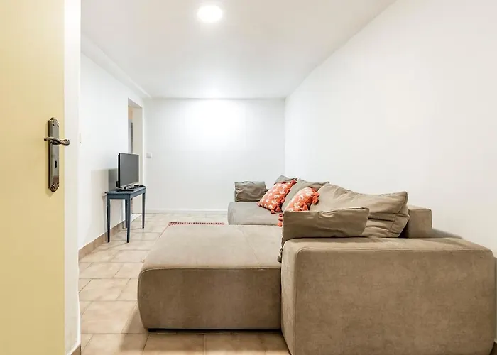 Cozy In Bica דירה ליסבון